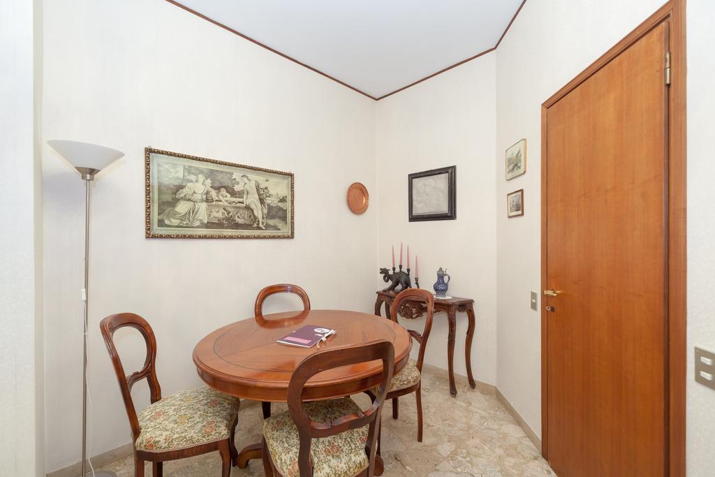 Casa Di Gioia Appartement Verona Kamer foto