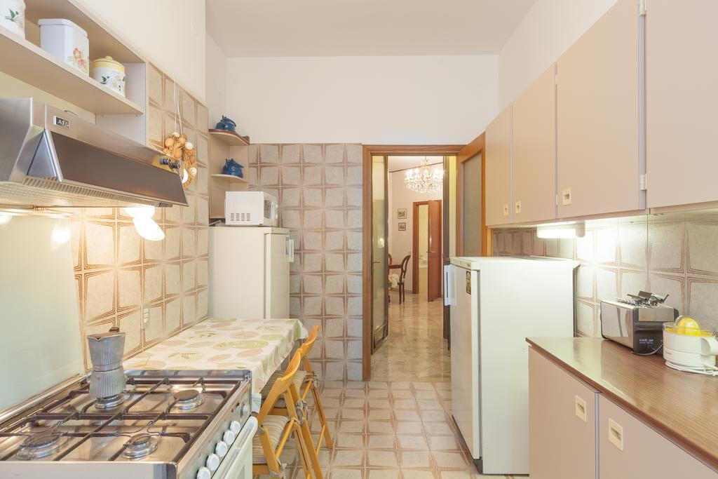 Casa Di Gioia Appartement Verona Kamer foto