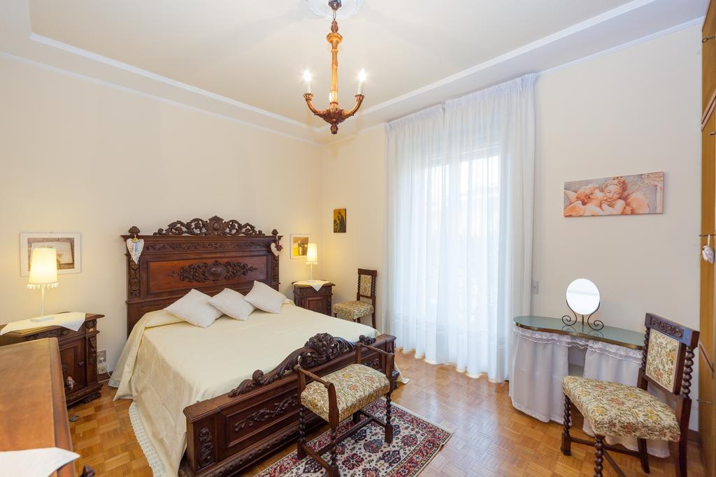 Casa Di Gioia Appartement Verona Kamer foto